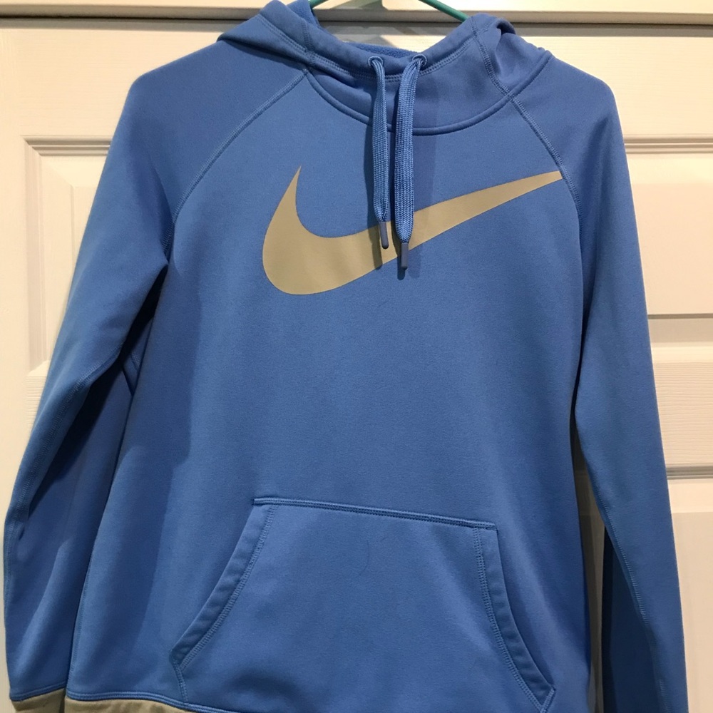 Nike thermal fit sweater